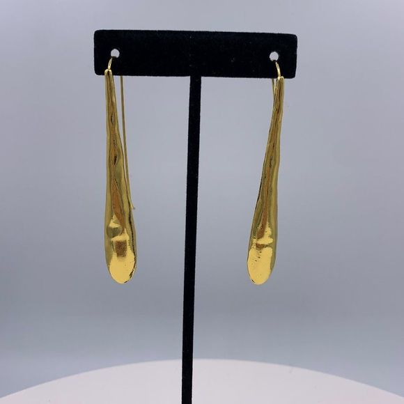 New no tags. Long drop earrings, hammered gold, minimalist geometric design, - Picture 2 of 4